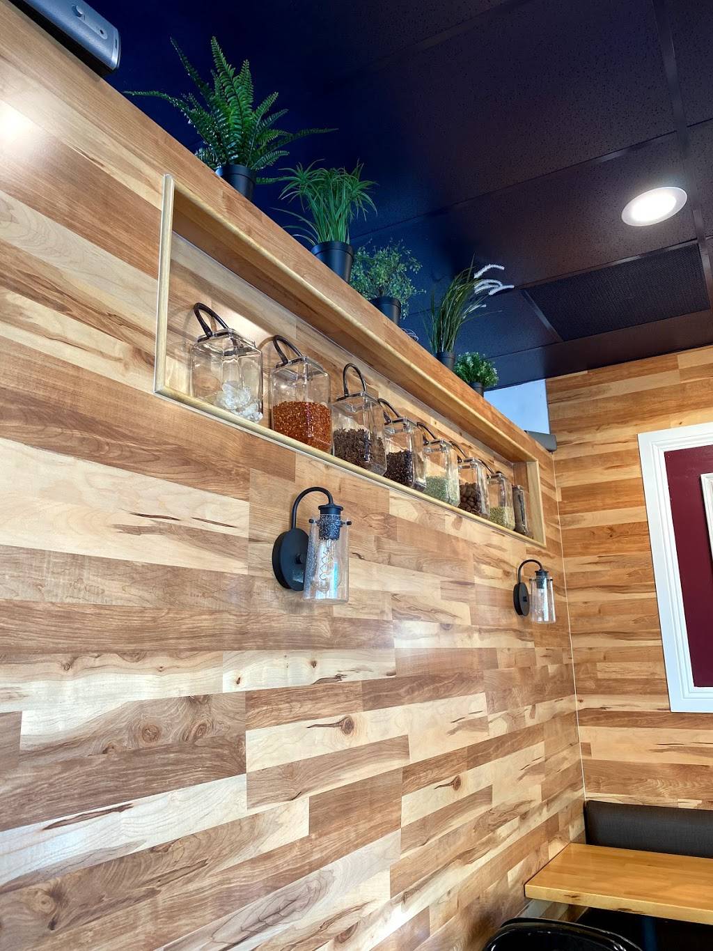 Viet Kitchen | restaurant | 14650 Roscoe Blvd, Panorama City, CA 91402, USA | 8188105959 OR +1 818-810-5959