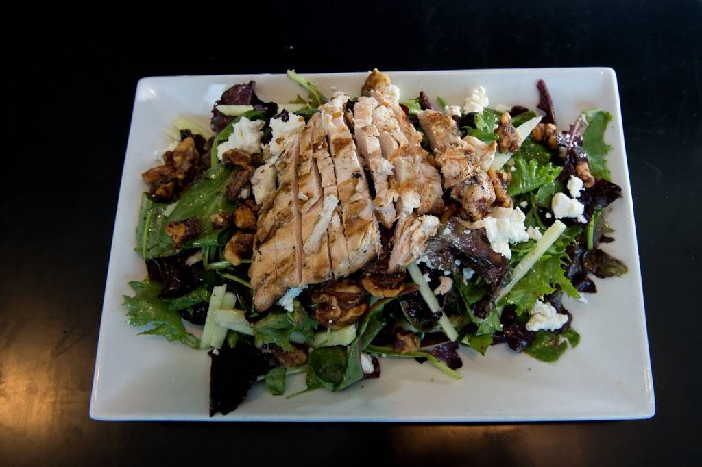 Southside Tavern Restaurant in Braintree | restaurant | 941 Washington St, Braintree, MA 02184, USA | 7818480511 OR +1 781-848-0511