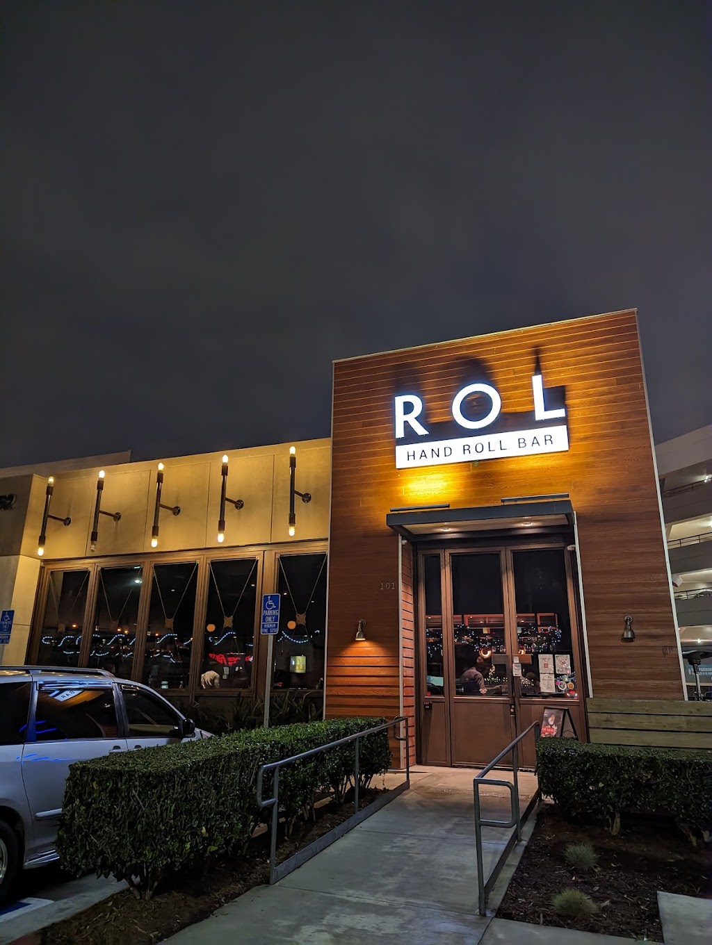 ROL Hand Roll Bar | restaurant | 7862 Warner Ave, Huntington Beach, CA 92647, USA | 7149484287 OR +1 714-948-4287