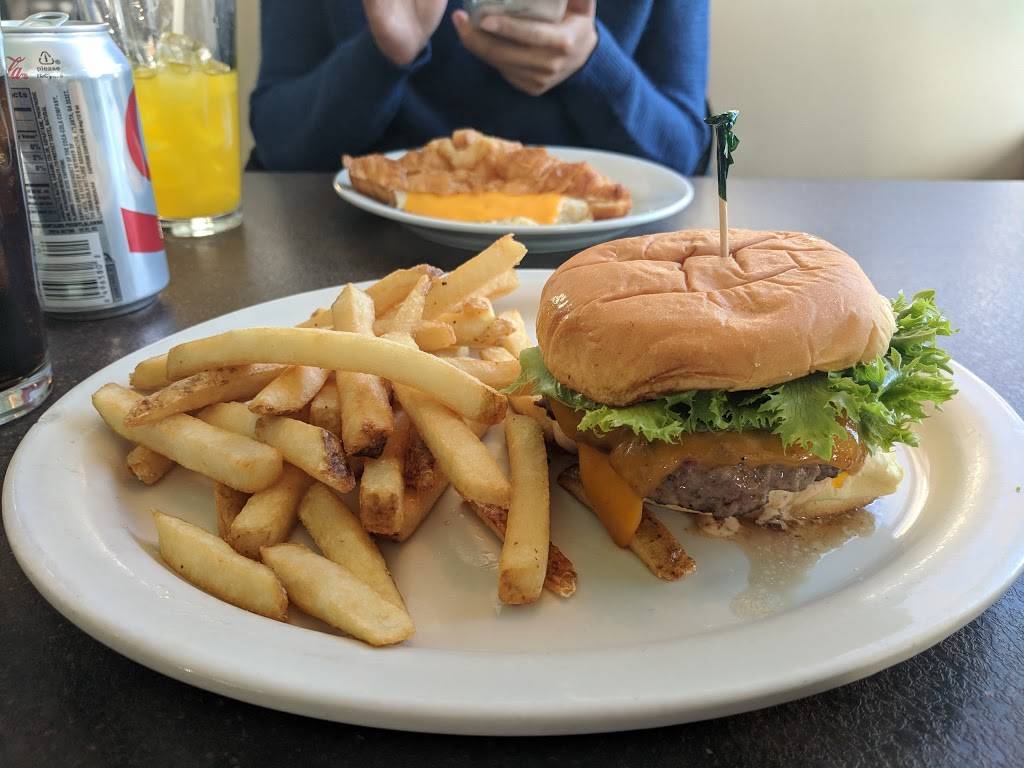 Oakhurst Diner | restaurant | 19 Main St, Millerton, NY 12546, USA | 5185921313 OR +1 518-592-1313