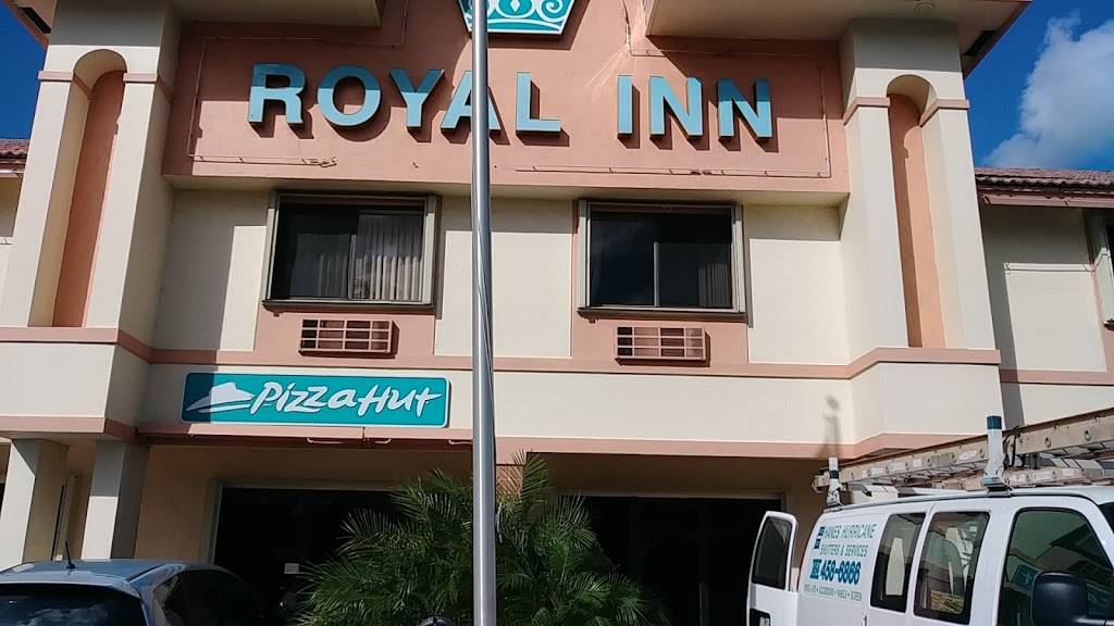 Pizza Hut | meal takeaway | 11851 Southern Blvd B, Royal Palm Beach, FL 33411, USA | 5617935599 OR +1 561-793-5599