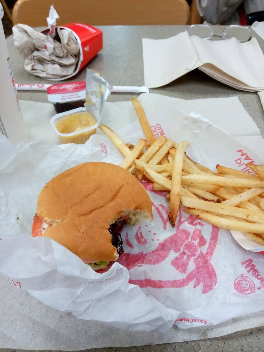 Wendys | restaurant | 590 W W Dussel Dr, Maumee, OH 43537, USA | 4198931112 OR +1 419-893-1112