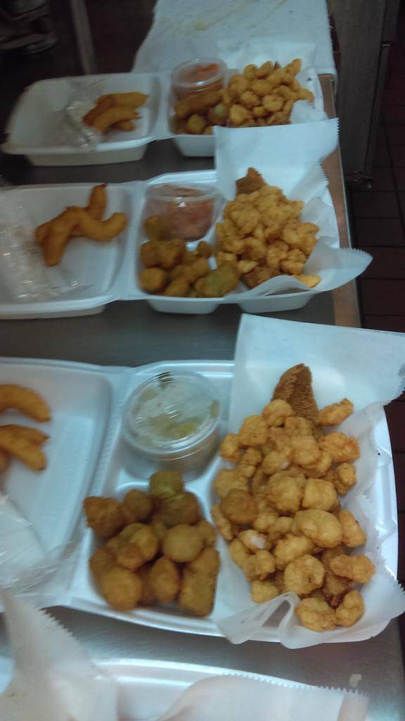 Capital Seafood Market | restaurant | 1304 University Dr, Durham, NC 27707, USA | 9194020777 OR +1 919-402-0777