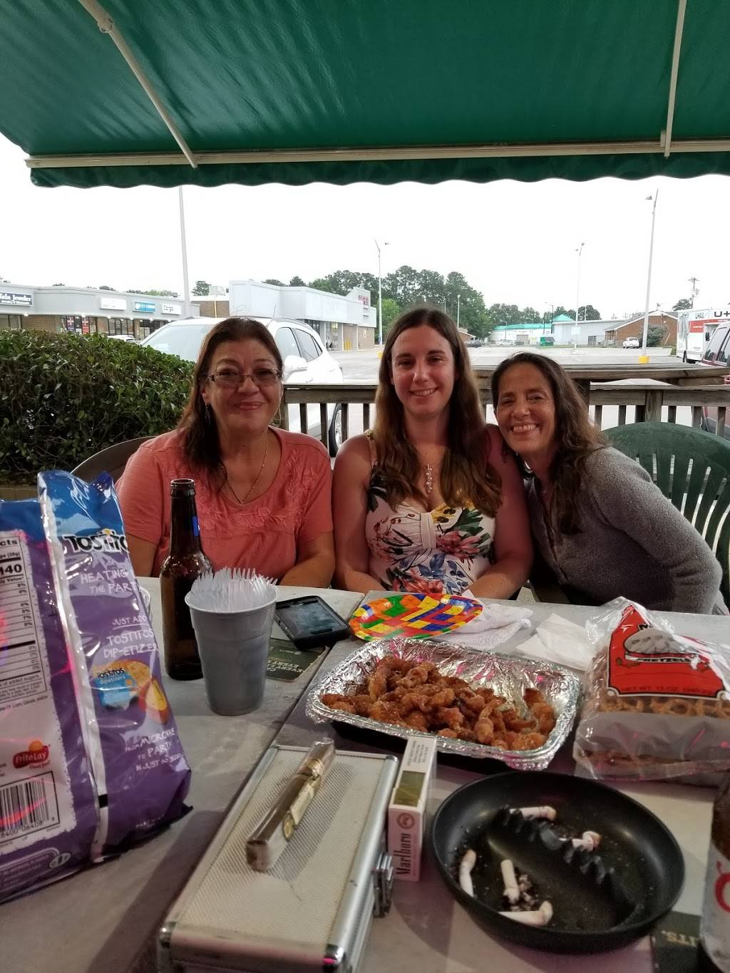 Capones Inc | restaurant | 1130 Green Run Square, Virginia Beach, VA 23452, USA | 7574683177 OR +1 757-468-3177