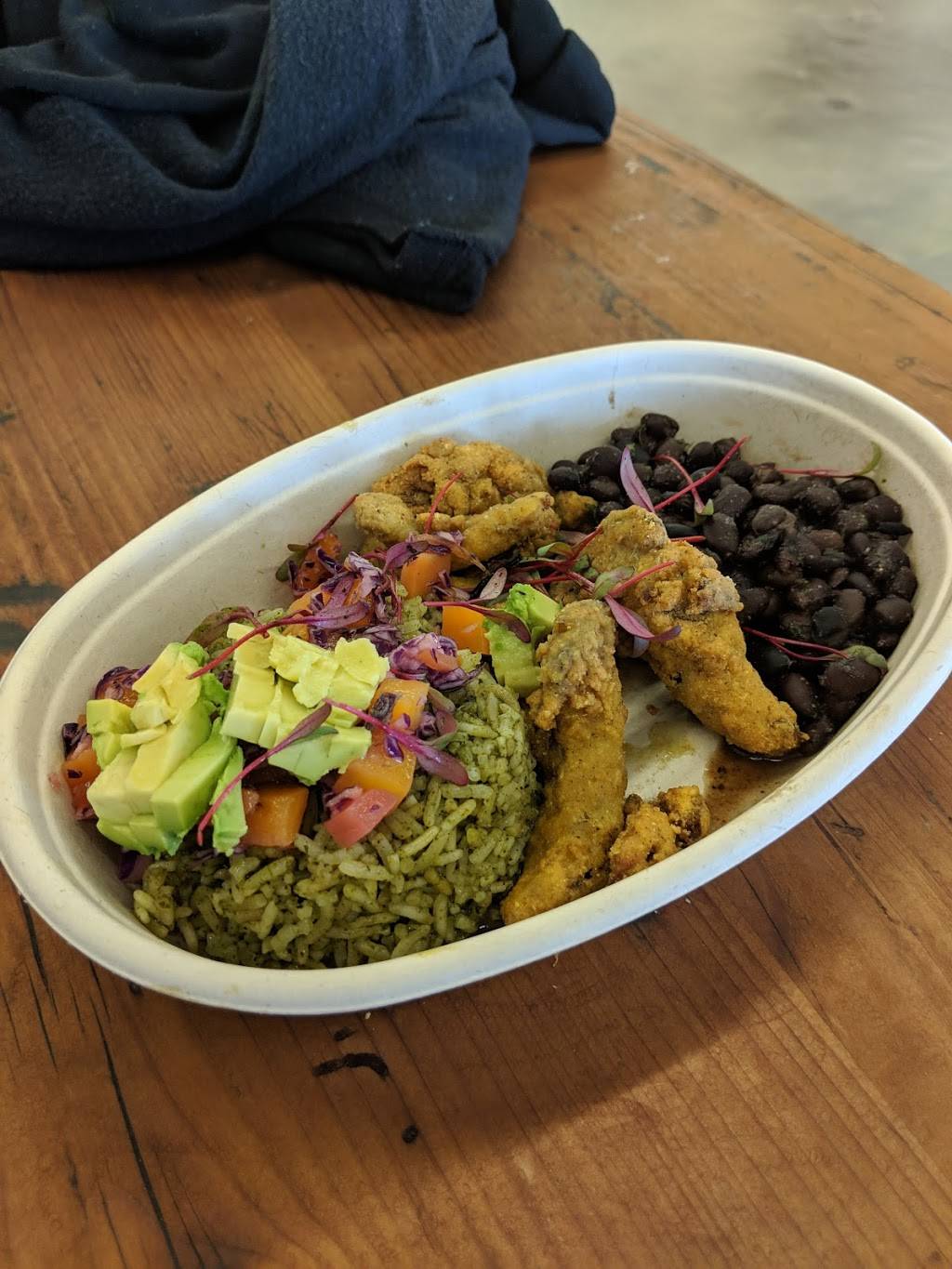 Peace. Love. & Eatz Smoothie Bar | restaurant | 324 E Belt Line Rd #205, DeSoto, TX 75115, USA | 4695677009 OR +1 469-567-7009