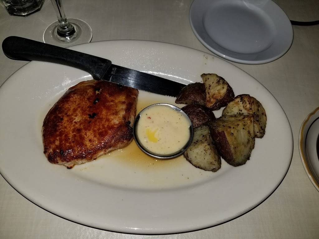 Biggars Supper Club | restaurant | 204 W Main St, Winneconne, WI 54986, USA | 9205824422 OR +1 920-582-4422