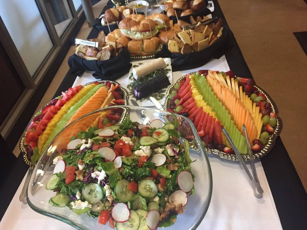 Broadmoor Bistro @ The Center for Academic Achievement | restaurant | 8200 W 71st St, Overland Park, KS 66204, USA | 9139939752 OR +1 913-993-9752