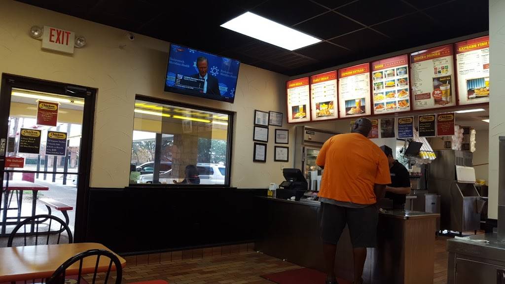 Chicken Express | restaurant | 8551 Meadowbrook Blvd, Fort Worth, TX 76120, USA | 8178013321 OR +1 817-801-3321