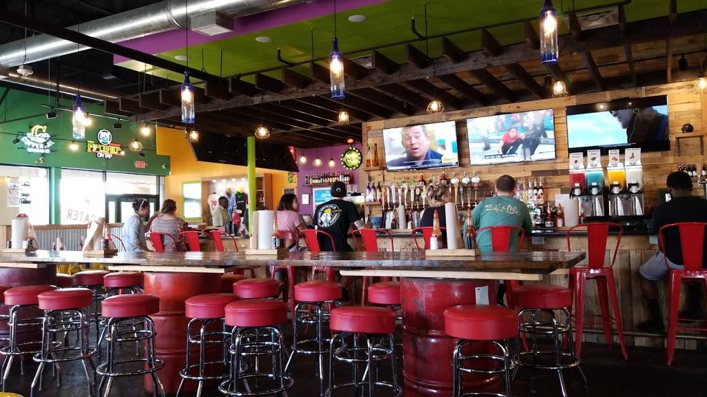 Fuzzys Taco Shop | restaurant | 5621 E. Fowler Avenue Units 201-207, Tampa, FL 33617, USA | 8136445281 OR +1 813-644-5281