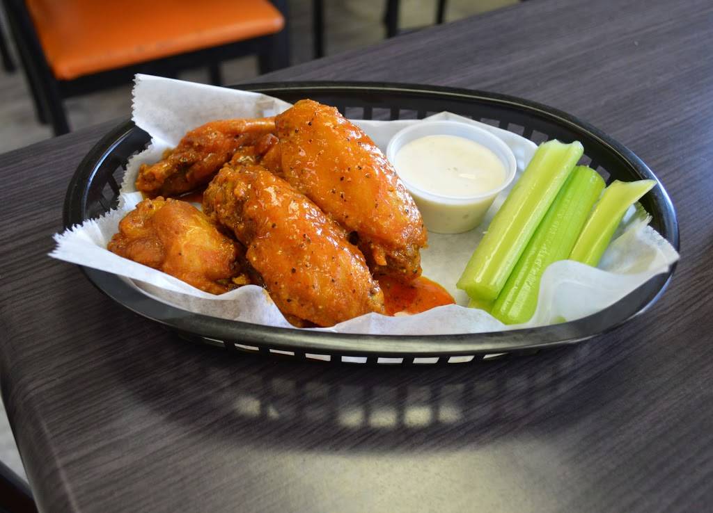 Wing It On! | meal takeaway | 4514 Main St, Bridgeport, CT 06606, USA | 2033714567 OR +1 203-371-4567