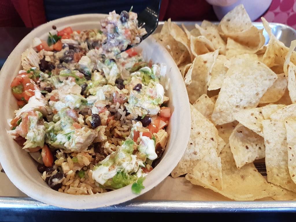 Mucho Burrito Fresh Mexican Grill | restaurant | 360 Bayfield St, Barrie, ON L4M 3C4, Canada | 7055036824 OR +1 705-503-6824