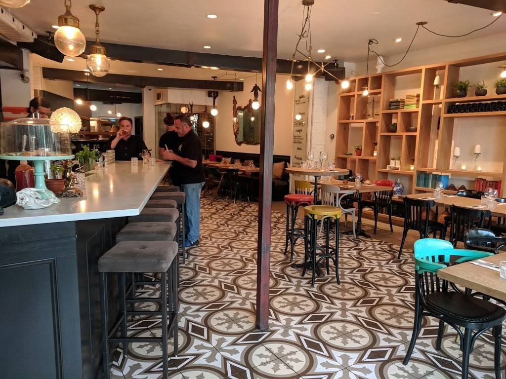 DEUX (restaurant / bar à vin) | restaurant | 2 Rue Turgeon, Sainte-Thérèse, QC J7E 3H3, Canada | 4509792522 OR +1 450-979-2522