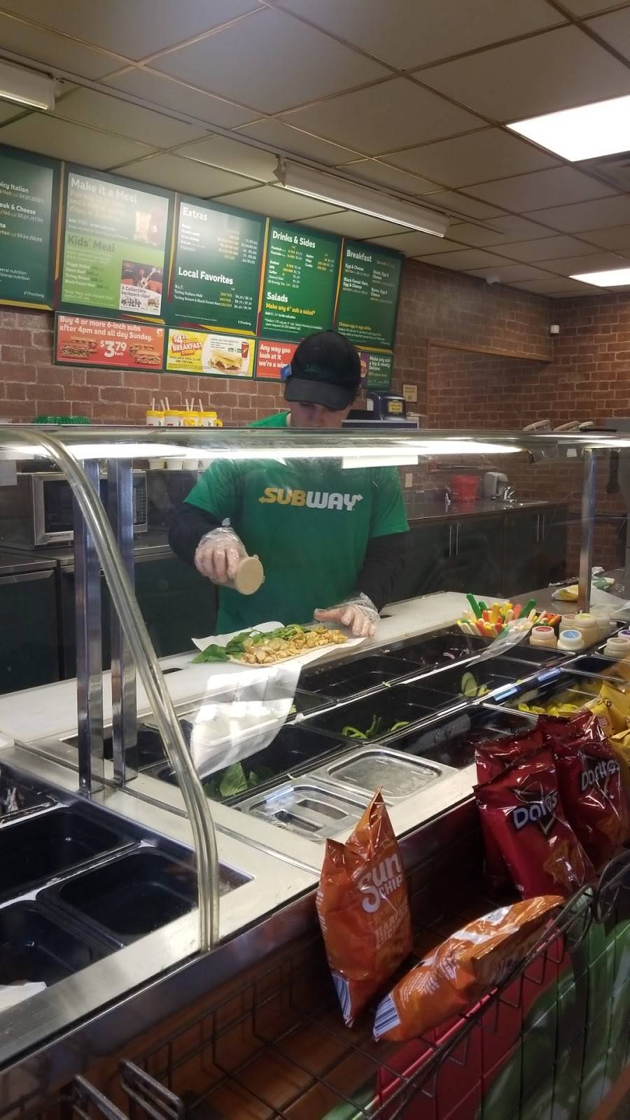 Subway | restaurant | 5105 Manchester Rd, Akron, OH 44319, USA | 3306457849 OR +1 330-645-7849