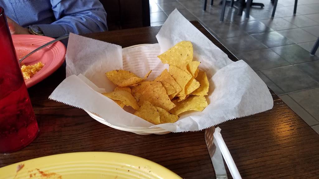 El Rancho Nuevo Mexican Restaurant | restaurant | 804 OFallon Rd, Weldon Spring, MO 63304, USA | 6363171176 OR +1 636-317-1176