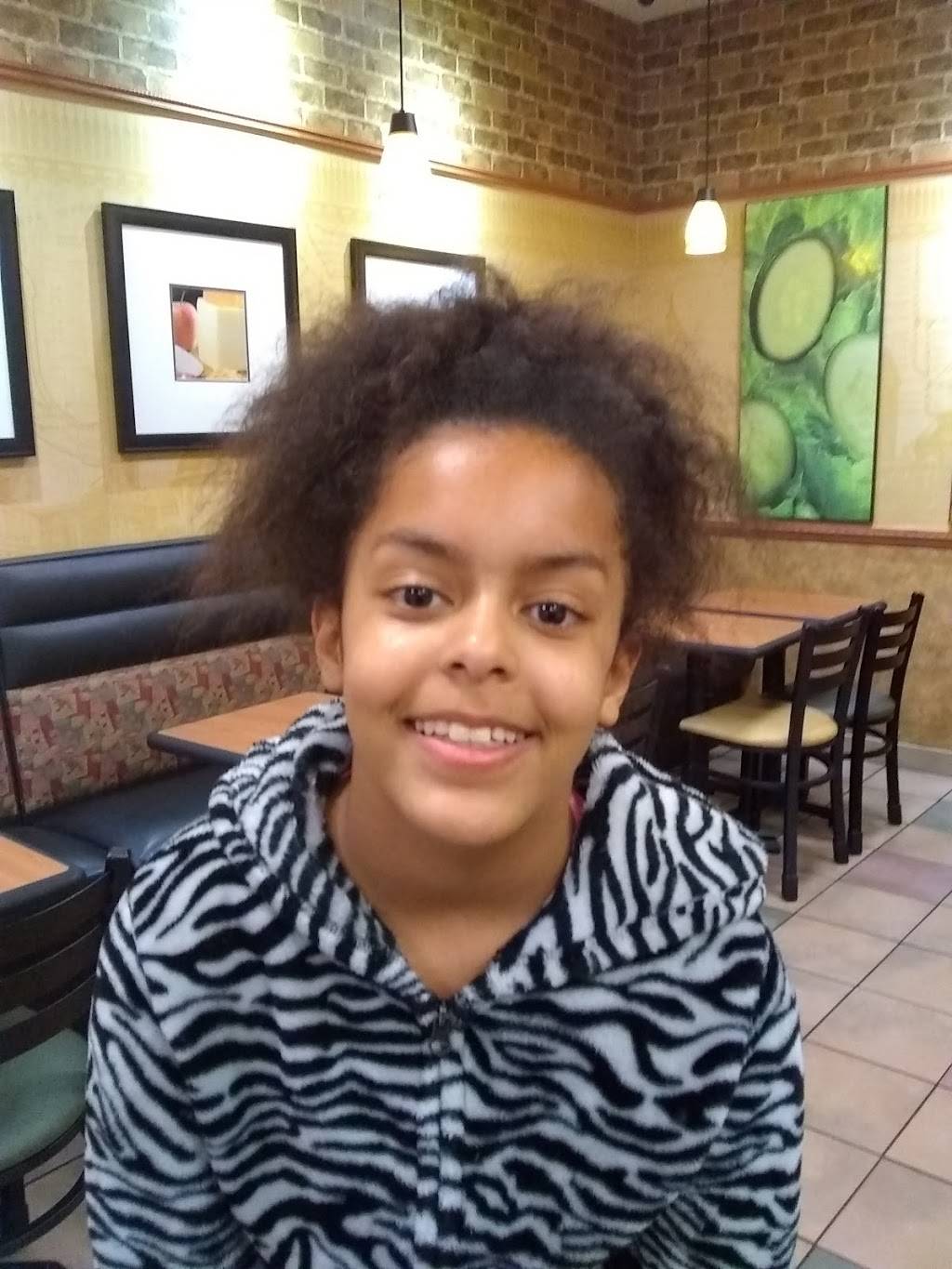 Subway | restaurant | Lighthouse Place Premium Outle, 601 Wabash St D250, Michigan City, IN 46360, USA | 2198727827 OR +1 219-872-7827