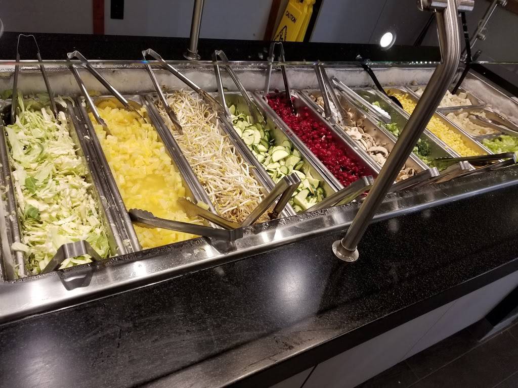 HuHot Mongolian Grill | restaurant | 110 N Wisconsin Dells Pkwy, Lake Delton, WI 53940, USA | 6082530775 OR +1 608-253-0775