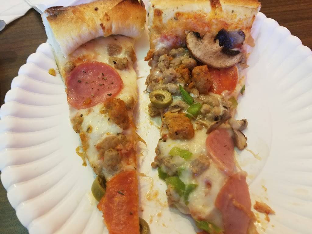 Mamas Pizza | restaurant | 1813 W Berry St, Fort Worth, TX 76110, USA | 8179233541 OR +1 817-923-3541