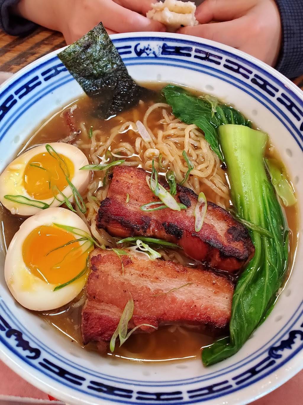 Mitchs Mobile BBQ & Ice Cream | restaurant | 16070 Perry Hwy, Warrendale, PA 15086, USA | 7249401899 OR +1 724-940-1899