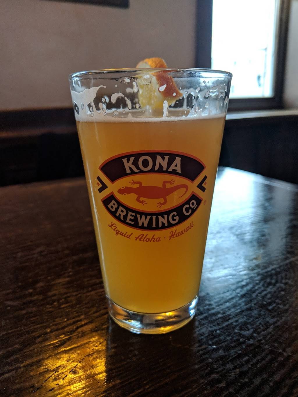 The Saloon | restaurant | 1016 W Beech St, Long Beach, NY 11561, USA | 5164329185 OR +1 516-432-9185