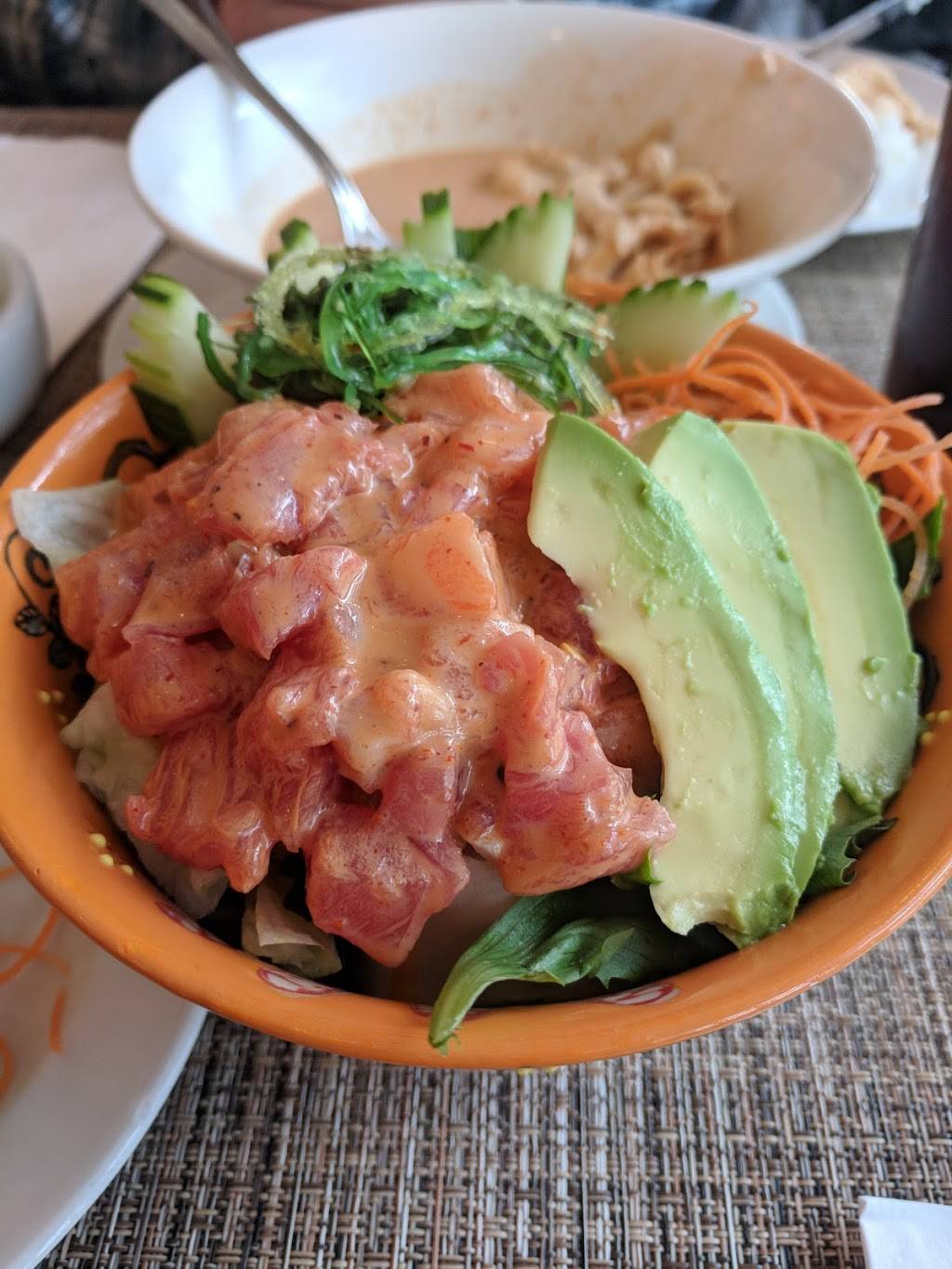 Side Street & Sushi Bar by I-Thai | restaurant | 8603 Westwood Center Dr #100, Tysons, VA 22182, USA | 7032638742 OR +1 703-263-8742