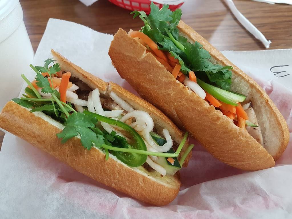 Les Sandwiches & Cafe | meal takeaway | 4520 N Tryon St # 41, Charlotte, NC 28213, USA | 7049217498 OR +1 704-921-7498