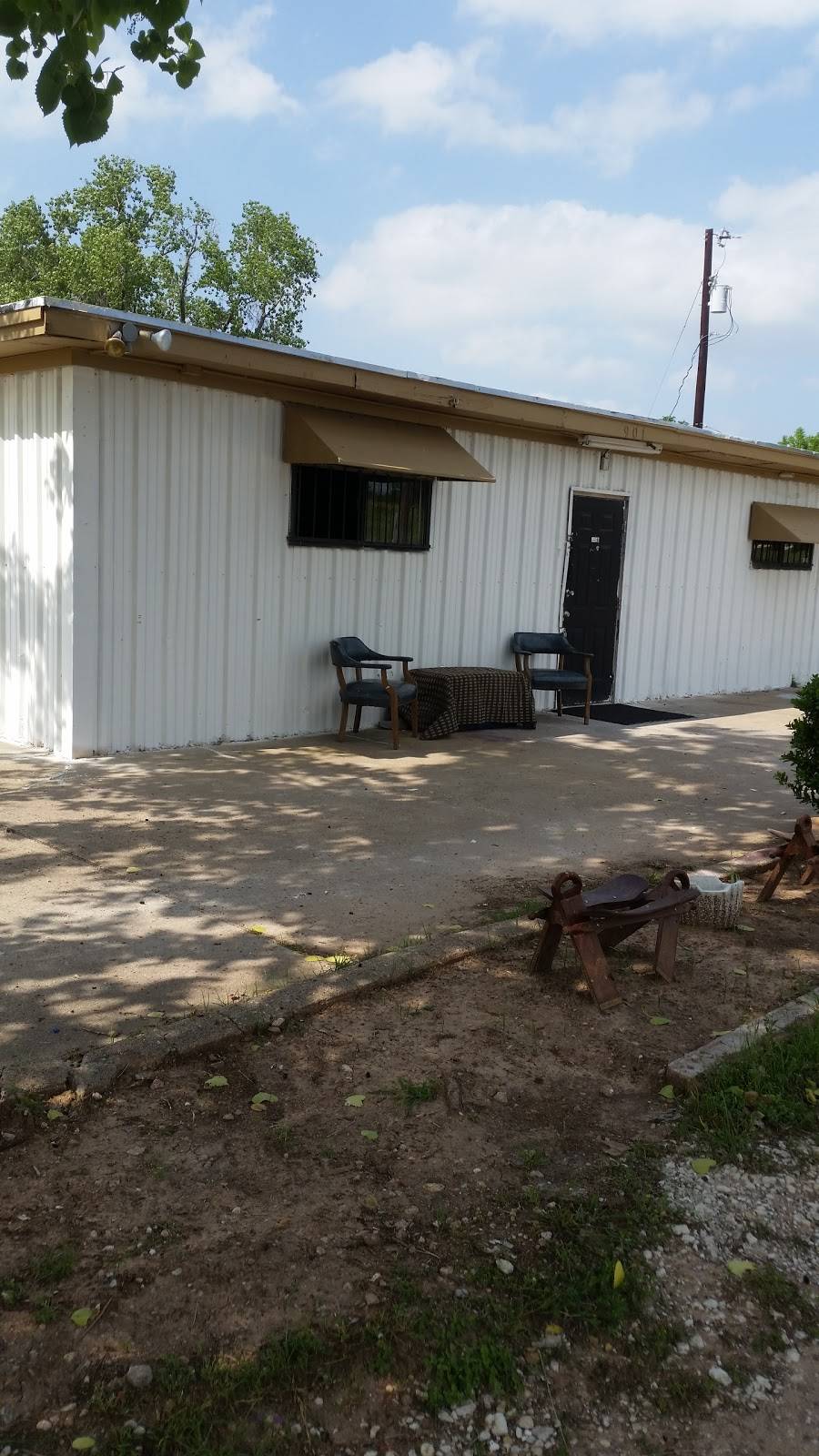 T.J.s | restaurant | 901 E Johnson St, Waco, TX 76704, USA | 2543798810 OR +1 254-379-8810