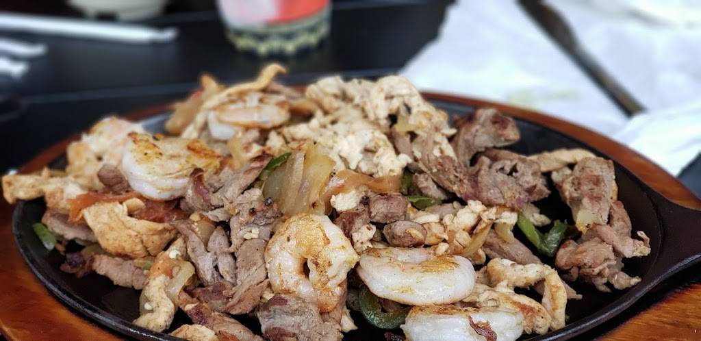 La Carreta | restaurant | 424 Pinnacle Pkwy #210, Bristol, TN 37620, USA | 4235732216 OR +1 423-573-2216