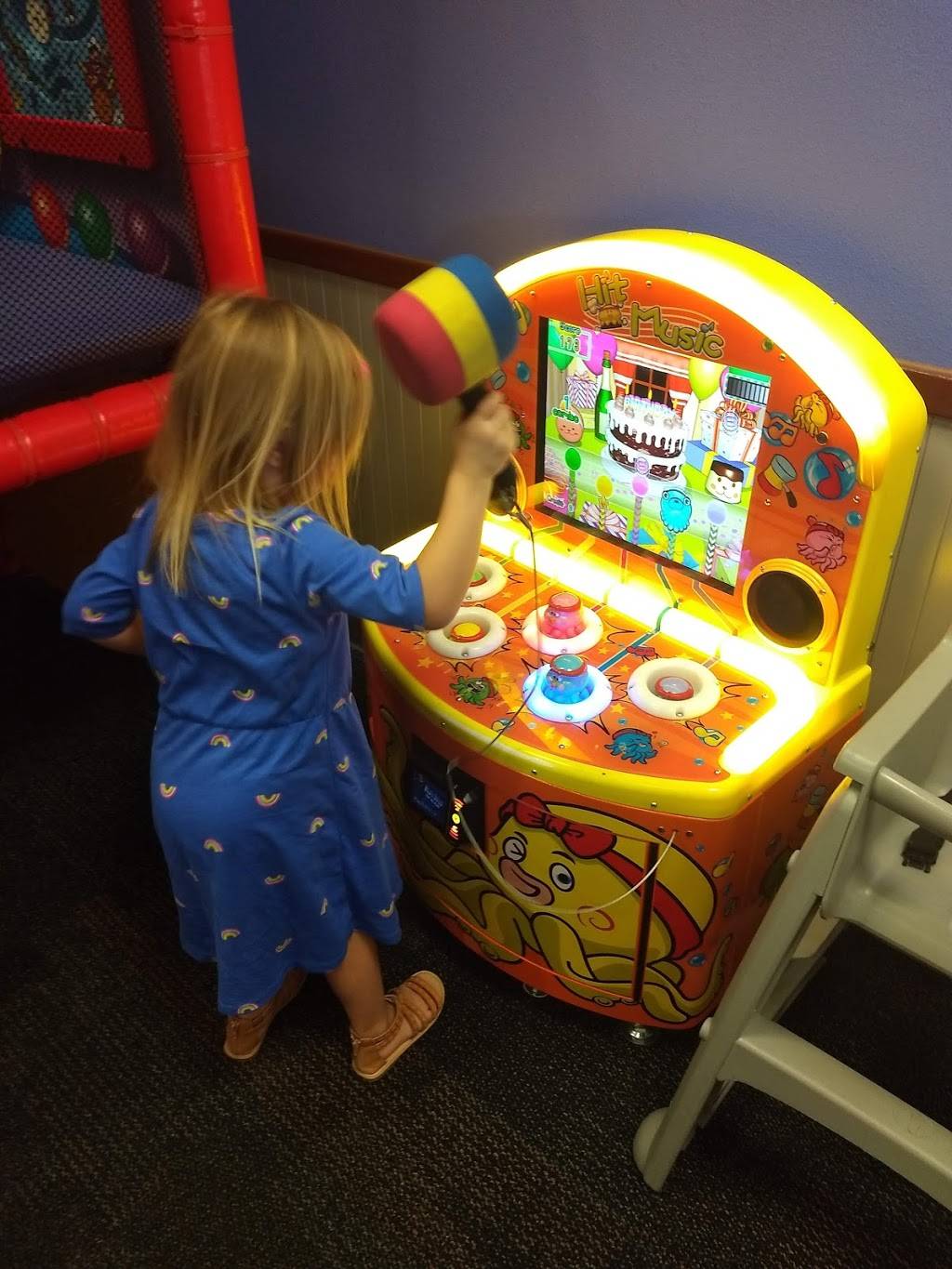 Chuck E. Cheese | restaurant | 2999 N College Ave #12, Fayetteville, AR 72703, USA | 4794437733 OR +1 479-443-7733