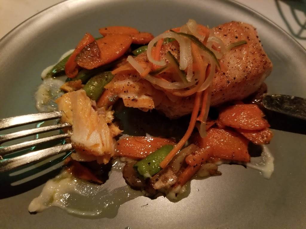 Theos - Fayetteville | restaurant | 318 Campbell Ave, Fayetteville, AR 72701, USA | 4795270086 OR +1 479-527-0086