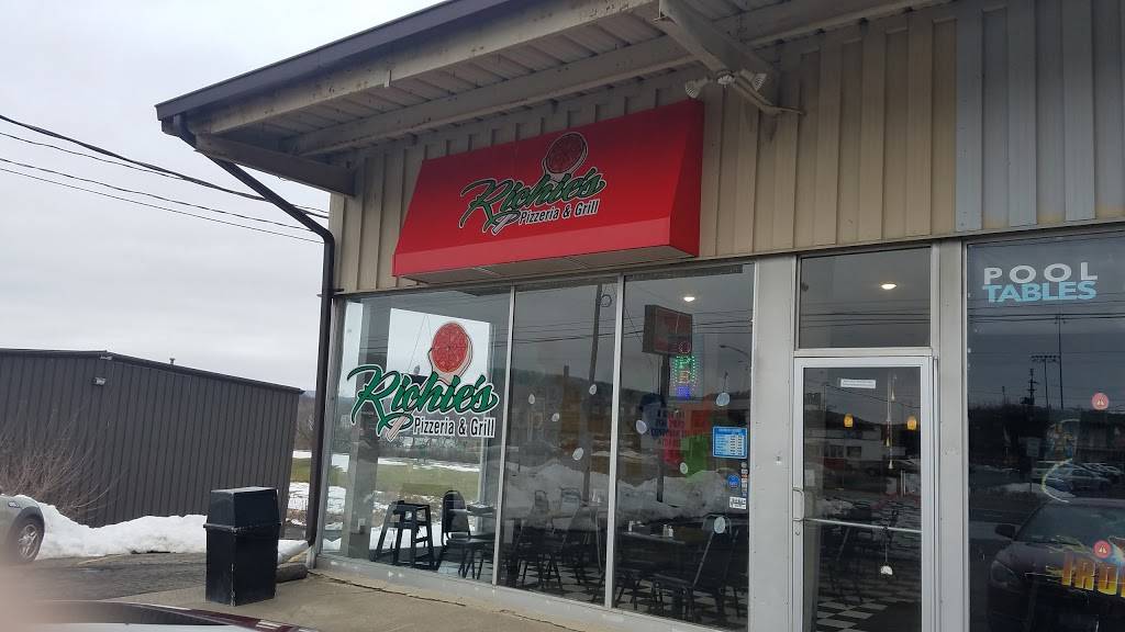 Richies Pizzeria & Grill | restaurant | 253 Vestal Pkwy E, Vestal, NY 13850, USA | 6072394074 OR +1 607-239-4074