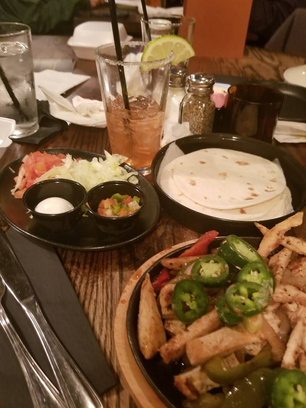 Shellhammers | restaurant | 9 University Dr, Newark, DE 19702, USA | 3027380758 OR +1 302-738-0758