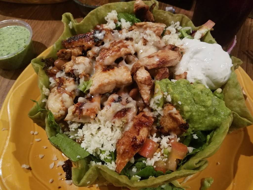 Tres Hermanas | restaurant | 2416 K St, Sacramento, CA 95816, USA | 9164436919 OR +1 916-443-6919