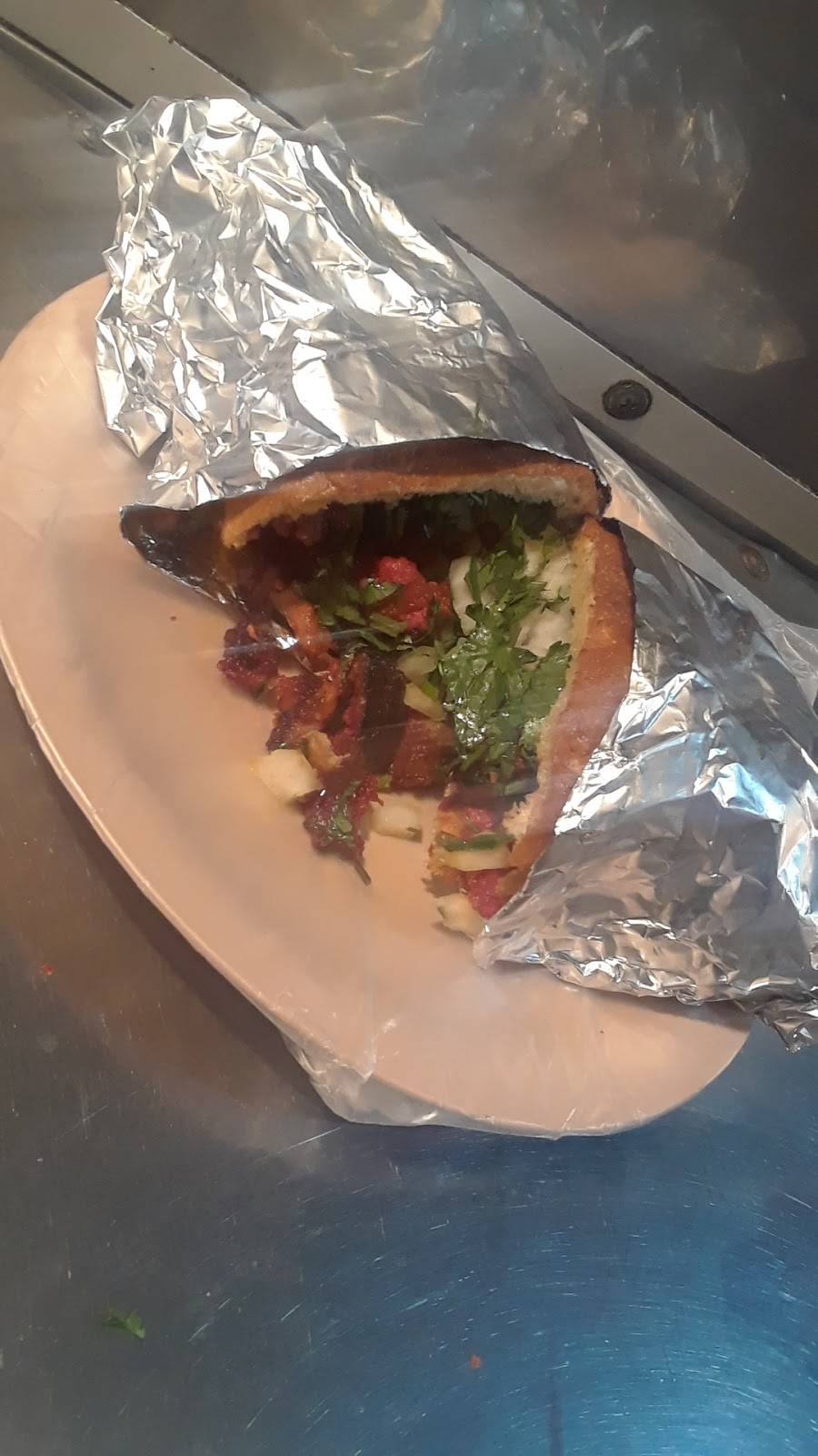 Tacos Los Chavos | restaurant | Calle José Haros Aguilar 2086, Parcela 39, 22710 Rosarito, B.C., Mexico | 016615149462 OR +52 661 514 9462