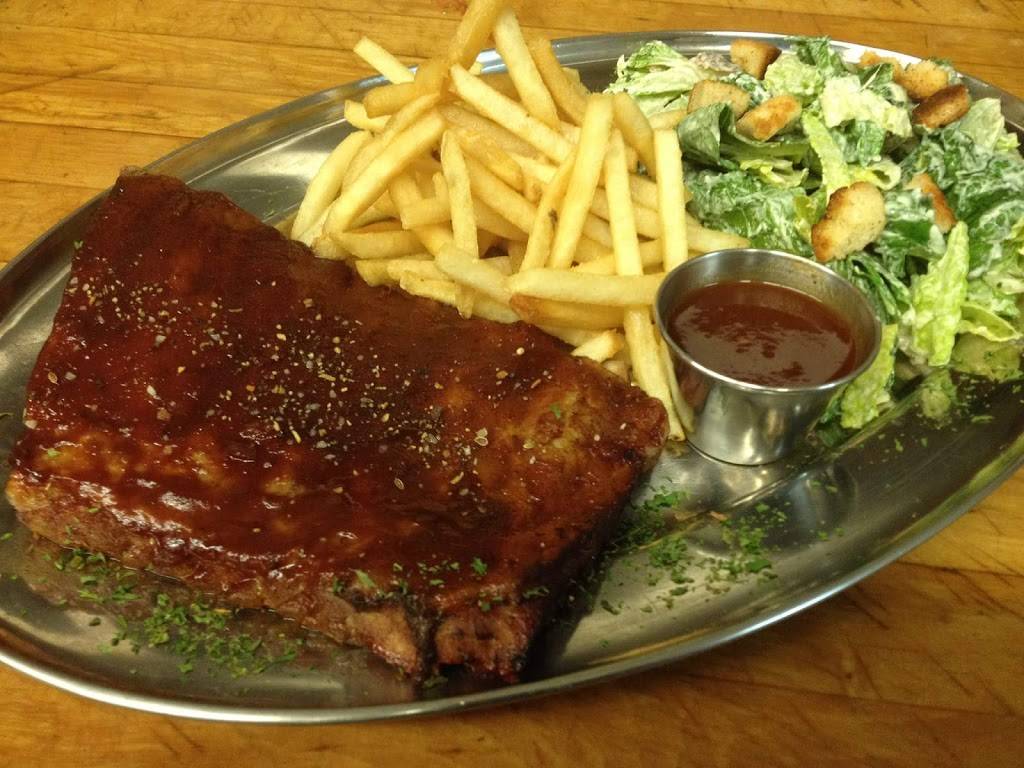 Resto Pub El Toro | restaurant | 115 Rue de la Caisse, Sainte-Justine, QC G0R 1Y0, Canada | 4183835432 OR +1 418-383-5432