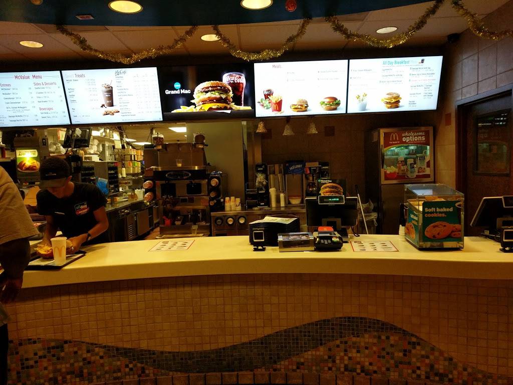 McDonalds | cafe | 4587 Town Center Pkwy, Jacksonville, FL 32246, USA | 9049961420 OR +1 904-996-1420