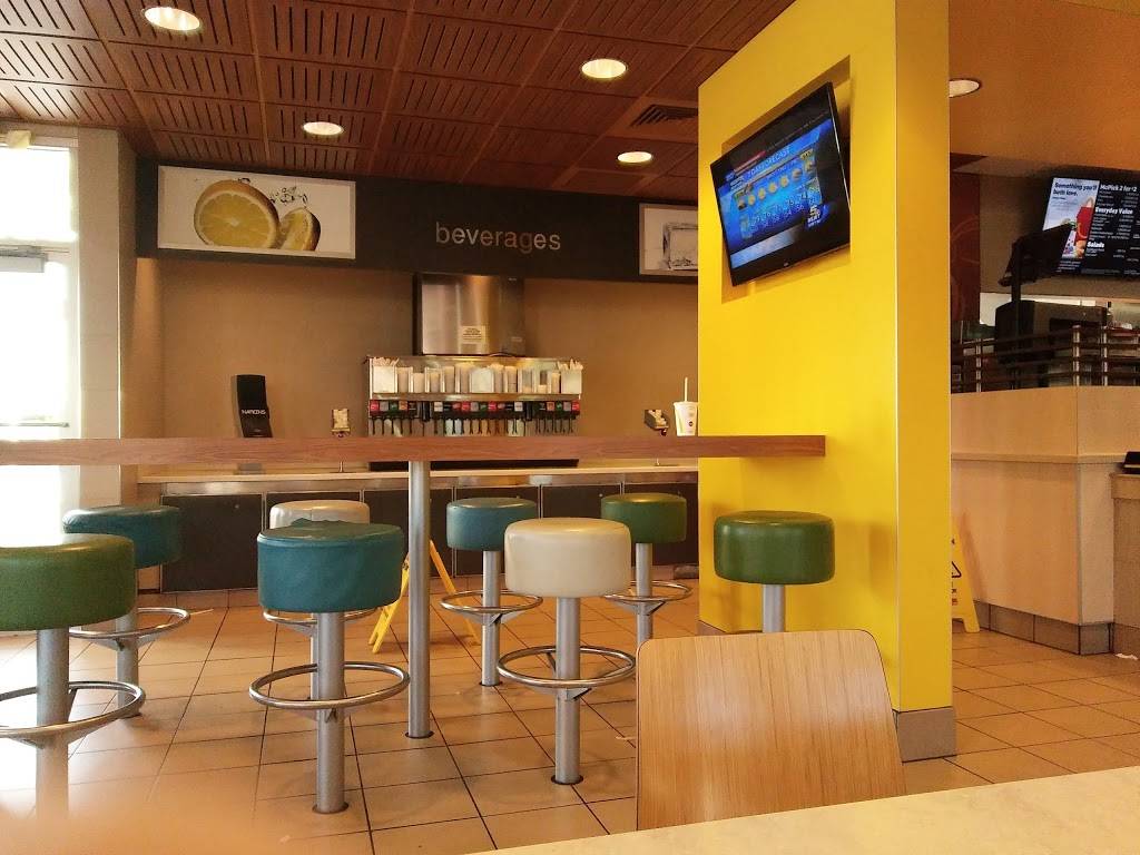 McDonalds | cafe | 5500 Liberty Square Dr, Liberty Township, OH 45011, USA | 5138636390 OR +1 513-863-6390