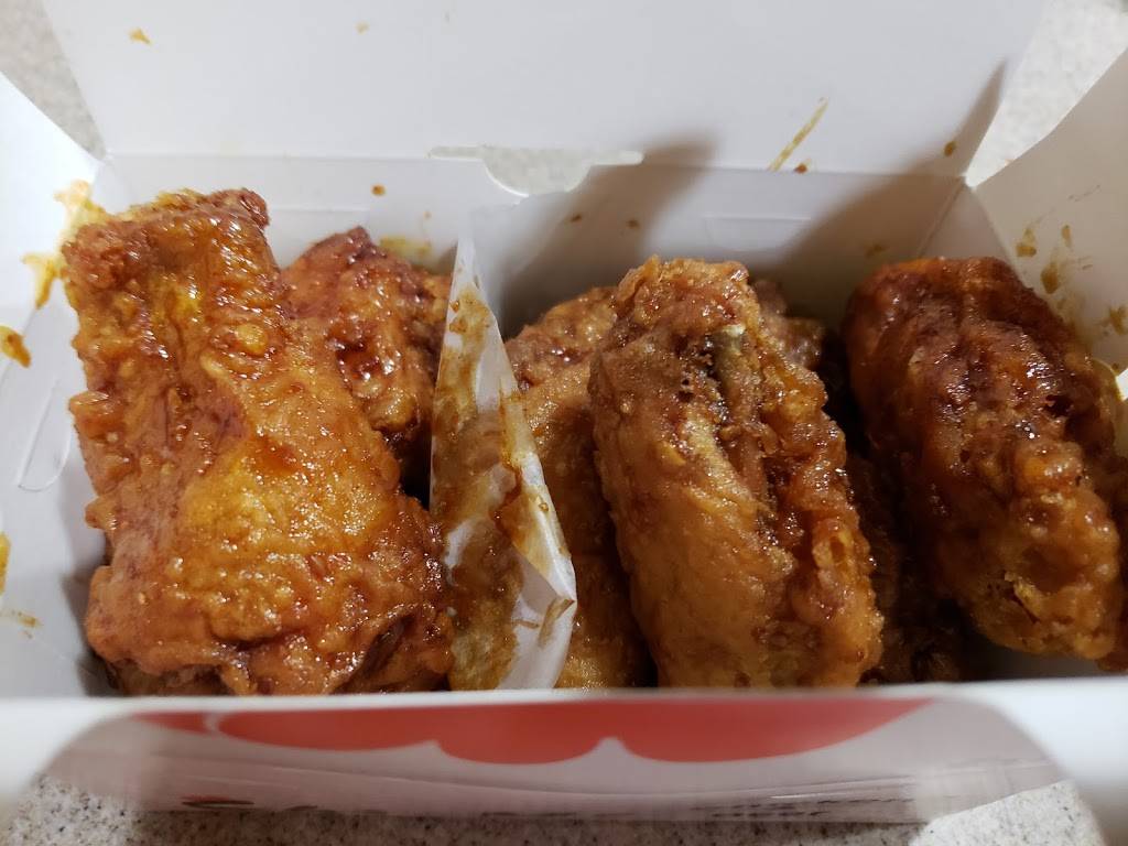 Chi Mc Chicken & Beer | restaurant | 6410 Landsdowne Centre Dr, Alexandria, VA 22315, USA | 5712576688 OR +1 571-257-6688