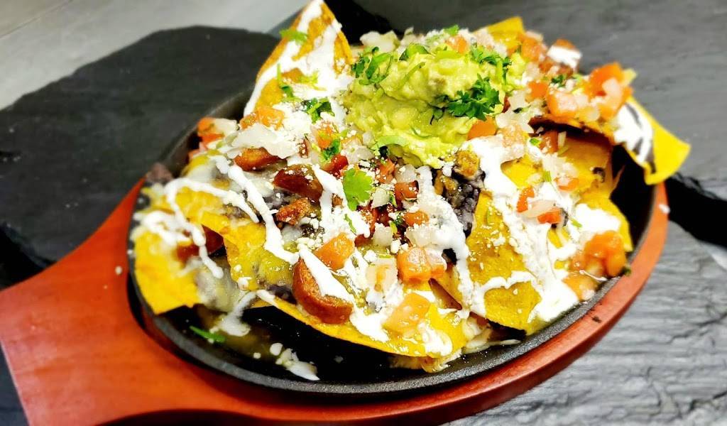 Provecho Mexican Kitchen & Cantina | restaurant | 138 Village View Dr #107, Mooresville, NC 28117, USA | 7049972851 OR +1 704-997-2851