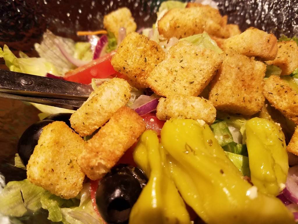 Olive Garden Italian Restaurant | meal takeaway | 3555 W Addison St, Chicago, IL 60618, USA | 7732502005 OR +1 773-250-2005