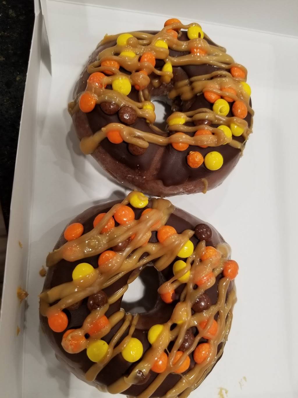 Krispy Kreme | cafe | 17815 Halsted St, Homewood, IL 60430, USA | 7089912629 OR +1 708-991-2629