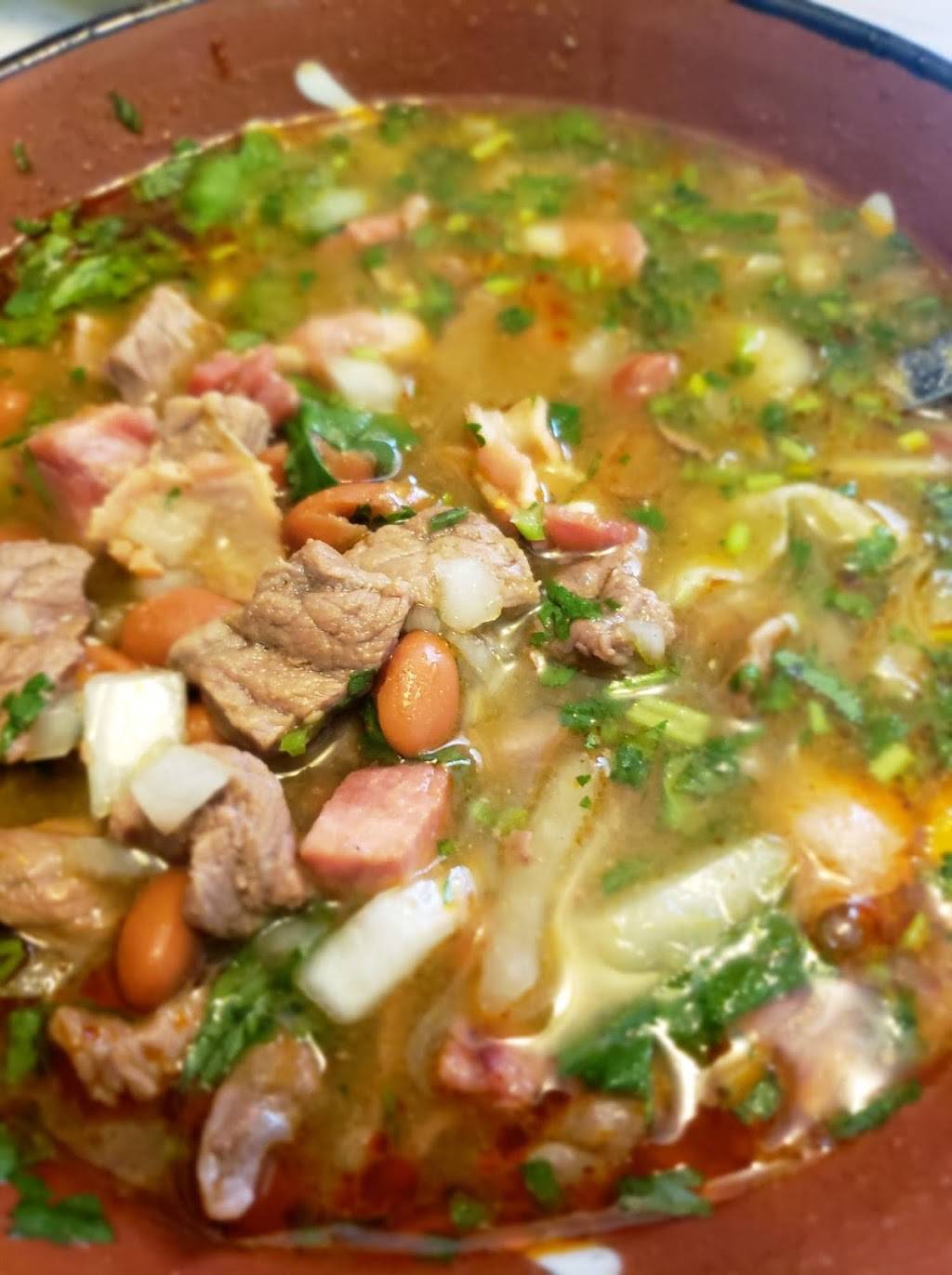 La Favorita | restaurant | 1700 E Grand Ave, Des Moines, IA 50316, USA | 5152626251 OR +1 515-262-6251