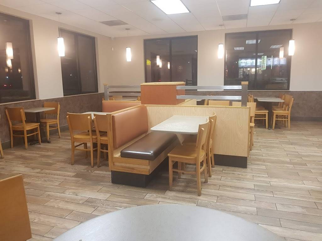Wendys | restaurant | 7663 Merrill Rd, Jacksonville, FL 32277, USA | 9047433908 OR +1 904-743-3908