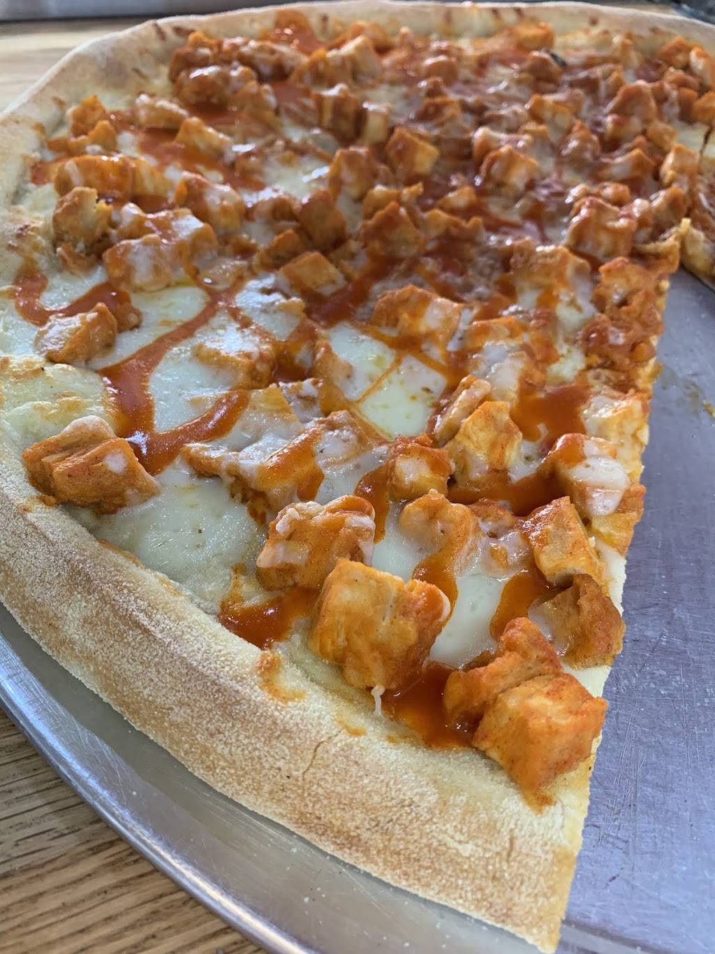 Gonzalez’s & Son’s Pizza | restaurant | 106 Moore St, Brooklyn, NY 11206, USA | 9292980299 OR +1 929-298-0299