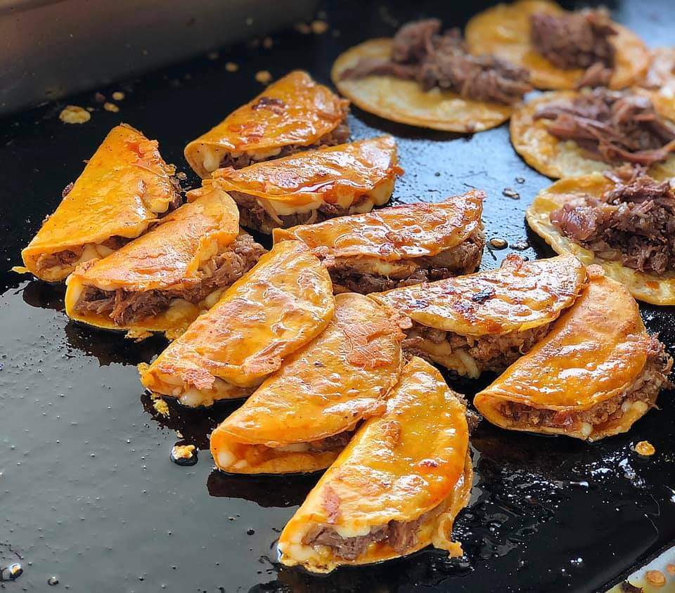 Juanitos Tacos | restaurant | 4438 Compton Ave, Los Angeles, CA 90011, USA | 2132984757 OR +1 213-298-4757