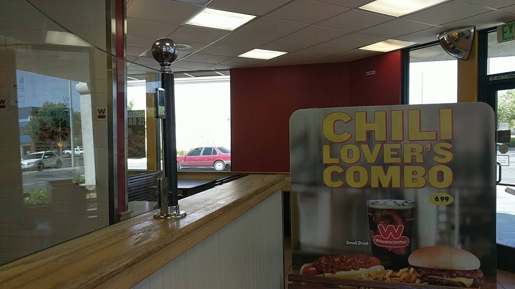 Wienerschnitzel | restaurant | 825 E Ave K, Lancaster, CA 93535, USA | 6619424230 OR +1 661-942-4230