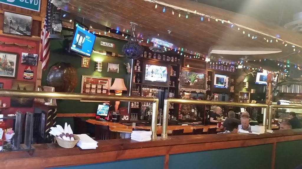 Boathouse Grill | restaurant | 6225 W 56th St #900, Indianapolis, IN 46254, USA | 3173288812 OR +1 317-328-8812