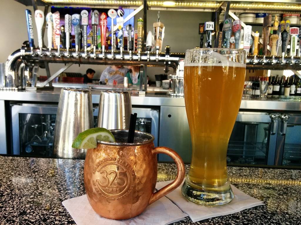 Public House Downtown | restaurant | 1132 16th St, Sacramento, CA 95814, USA | 9164460888 OR +1 916-446-0888