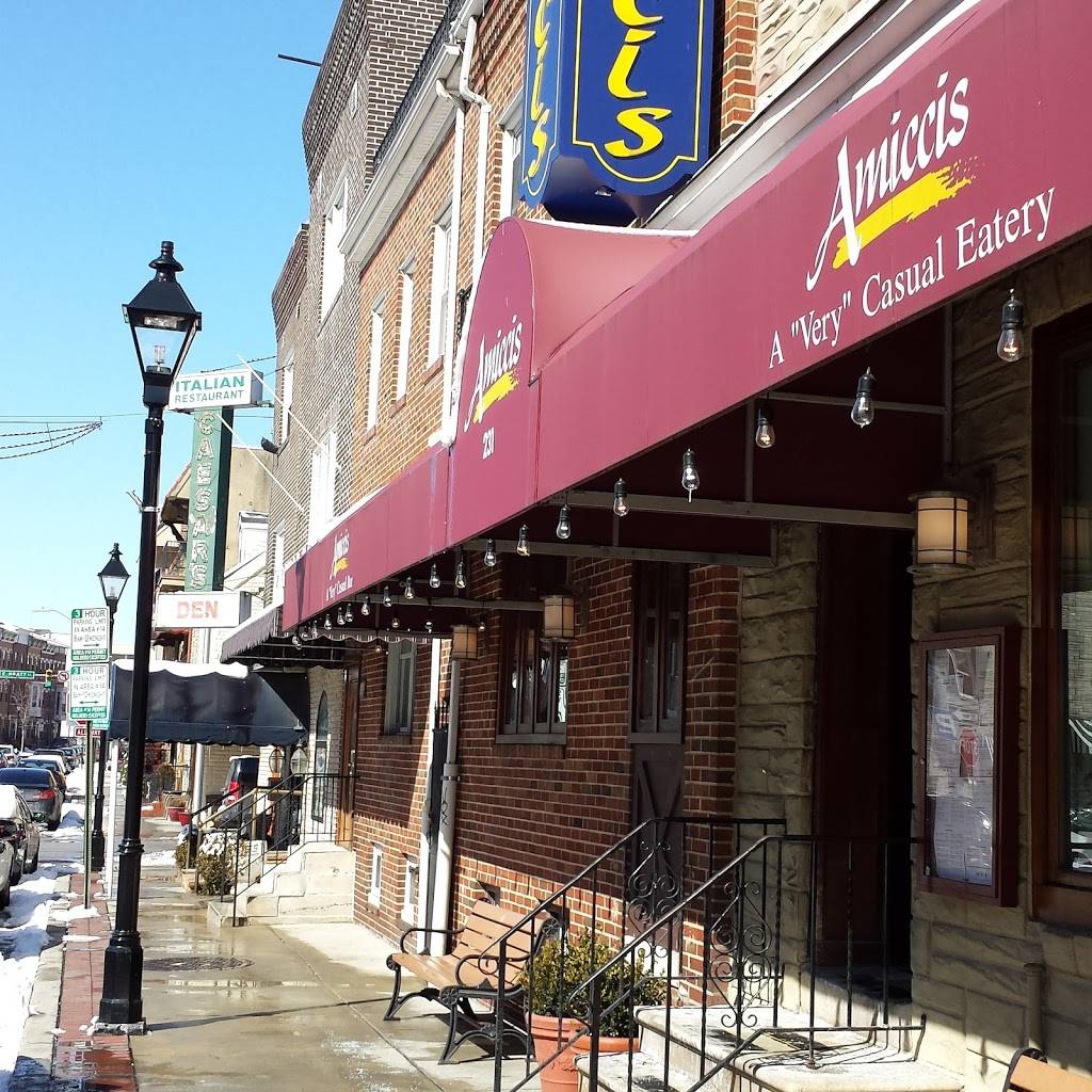 Amiccis of Little Italy | restaurant | 231 S High St, Baltimore, MD 21202, USA | 4105281096 OR +1 410-528-1096