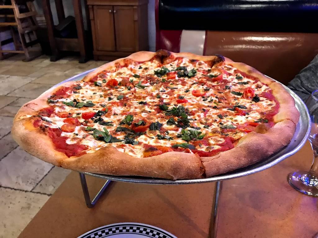Nicks Pizza | restaurant | 522 Glenbrook Rd, Stamford, CT 06906, USA | 2033244949 OR +1 203-324-4949