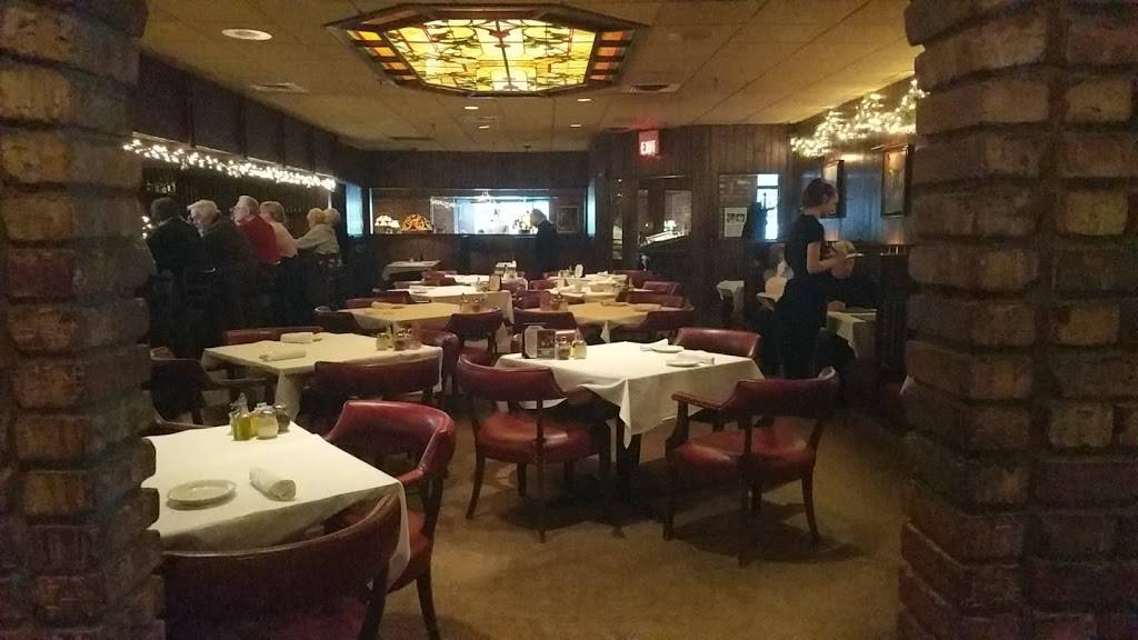 Traversos Restaurant | restaurant | 15601 S Harlem Ave, Orland Park, IL 60462, USA | 7085322220 OR +1 708-532-2220